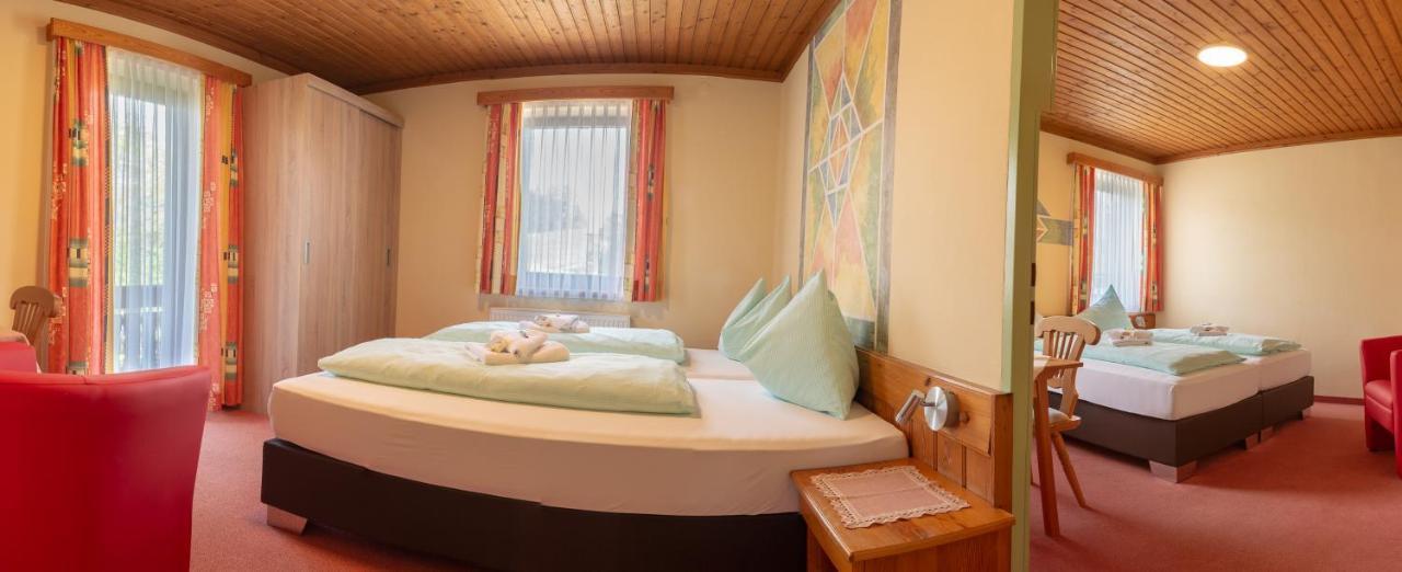 ספיטל אן דר דראו Hotel Landhof Simeter Gmbh מראה חיצוני תמונה